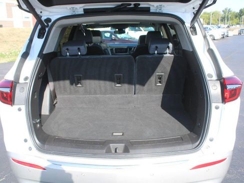 Used 2021 Buick Enclave Premium w/ Experience Buick Package image 7