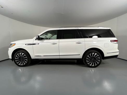 Used 2022 Lincoln Navigator L Black Label AWD/4WD image 4