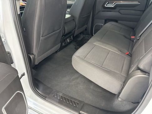 Used 2025 Chevrolet Silverado 2500 LT w/ Convenience Package image 18