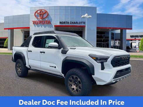 New 2026 Toyota Tacoma 4x4 Double Cab Hybrid image 1