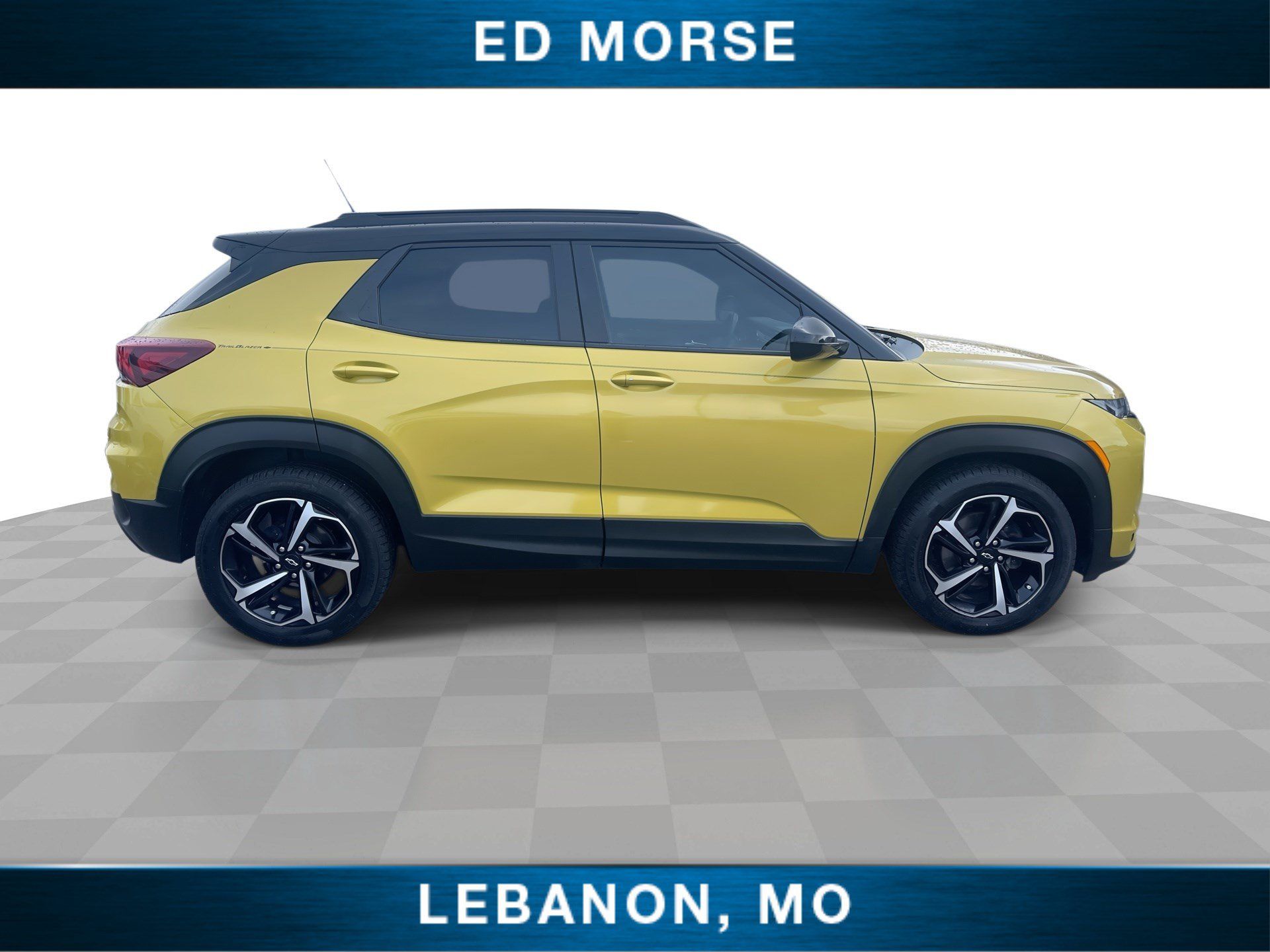 Used 2023 Chevrolet TrailBlazer RS w/ Sun and Liftgate Package FWD image 9