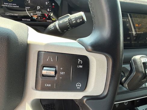 Used 2023 Land Rover Defender 110 X-Dynamic SE image 28