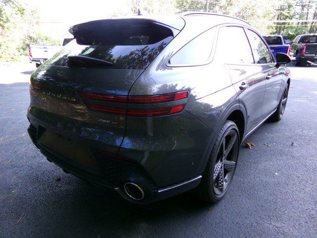 Used 2023 Genesis GV70 3.5T Sport w/ Sport Prestige Package AWD/4WD image 9