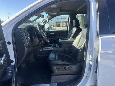 Used 2022 Chevrolet Silverado 2500 LTZ w/ LTZ Plus Package image 2