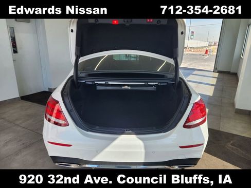 Used 2019 Mercedes-Benz E 300 E 300 w/ Premium 1 Package image 10