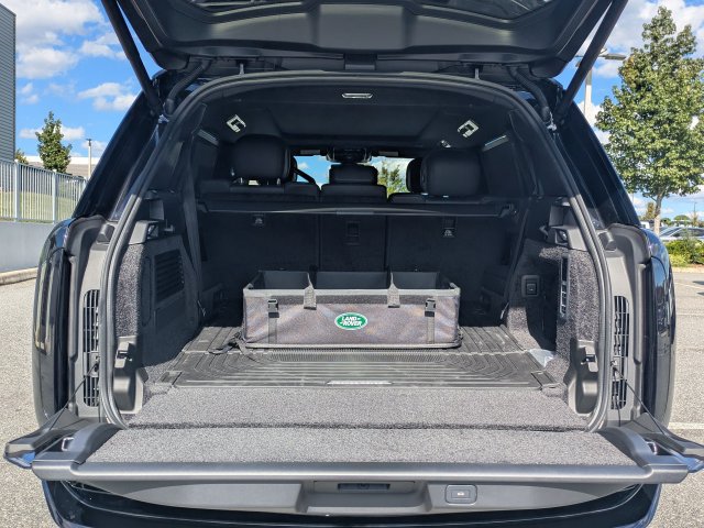 New 2027 Land Rover Range Rover Long Wheelbase SE AWD/4WD image 25