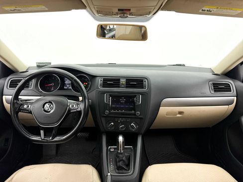 Used 2017 Volkswagen Jetta SE FWD image 17