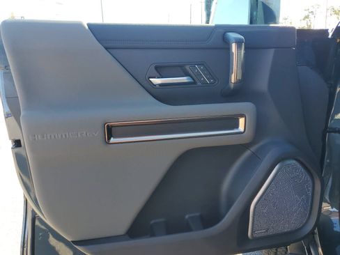 New 2025 GMC Hummer EV 3X w/ LPO, Dark Essentials Package AWD/4WD image 15