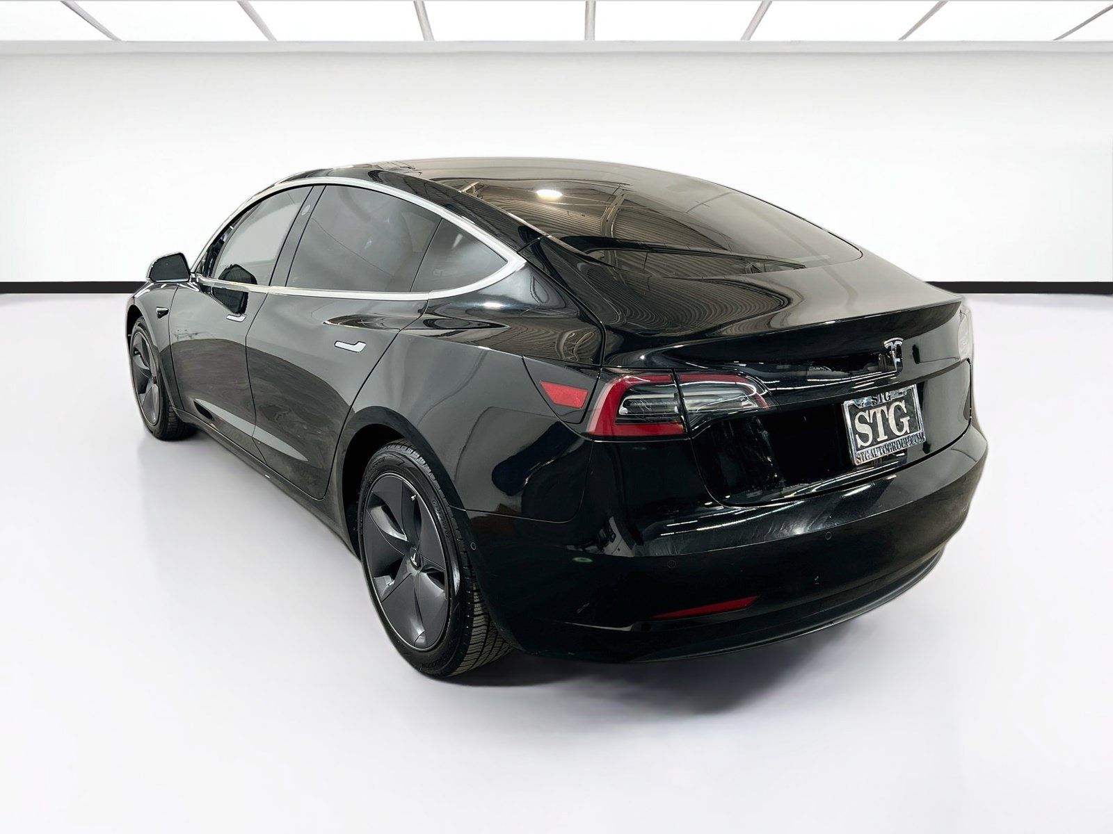 Used 2018 Tesla Model 3 RWD image 6