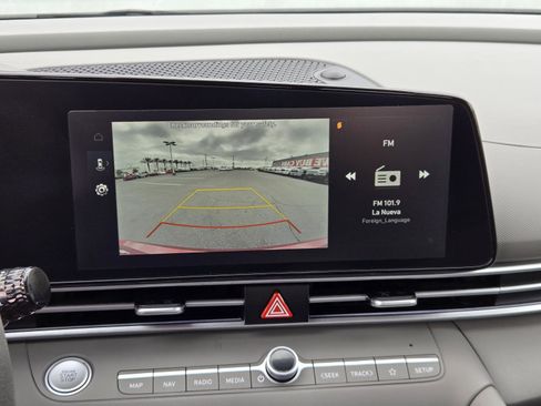 Used 2024 Hyundai Elantra Blue image 8