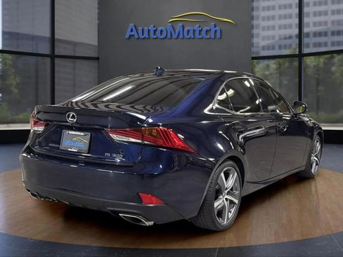 Used 2019 Lexus IS 300 image 9