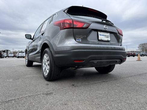 Used 2019 Nissan Rogue Sport S image 8