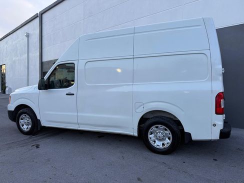 Used 2018 Nissan NV 2500 SV w/ Navigation Package image 12
