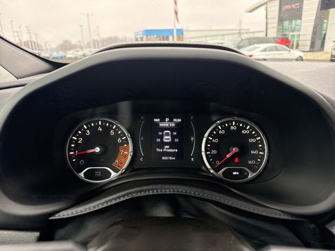 Used 2020 Jeep Renegade Latitude image 20