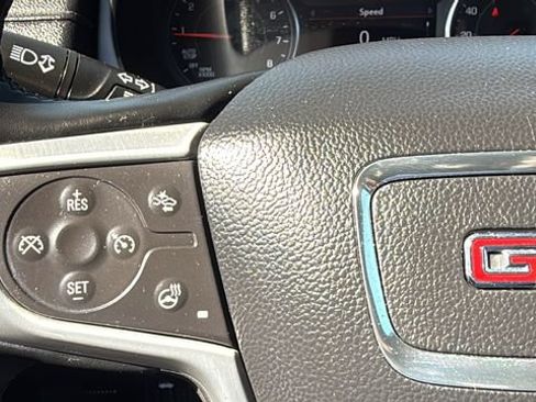 Used 2023 GMC Terrain SLT AWD/4WD image 18