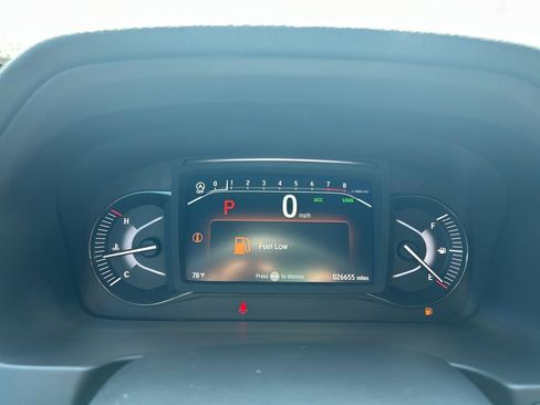 Used 2023 Honda Passport TrailSport image 14