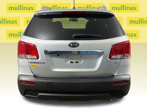 Used 2013 Kia Sorento EX image 9