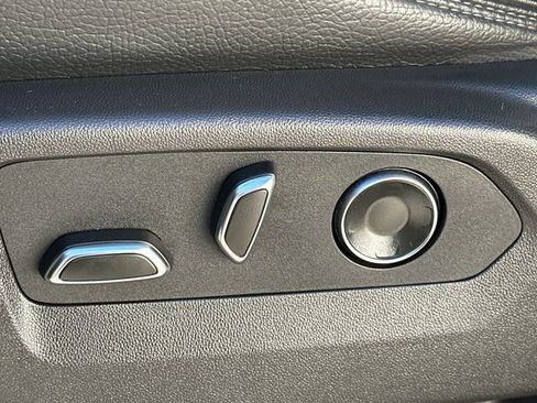 Used 2024 GMC Sierra 2500 Denali w/ Denali Reserve Package image 40