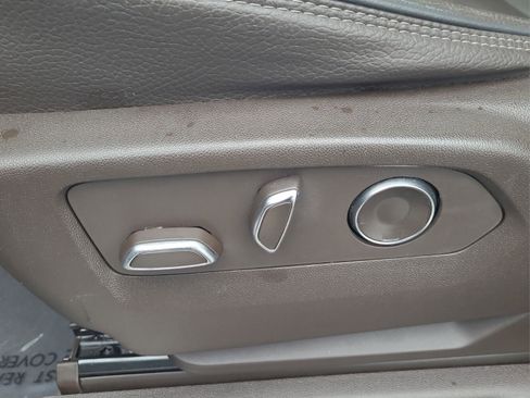 Used 2021 GMC Yukon Denali w/ Denali Premium Package image 16