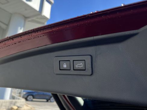 Certified 2022 Subaru Outback Limited XT image 11