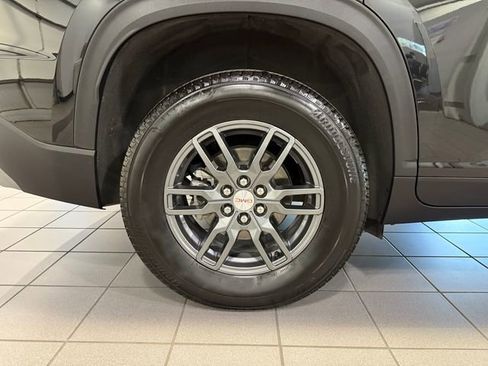 Certified 2025 GMC Acadia Elevation image 9