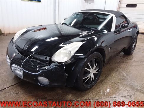 Used 2006 Pontiac Solstice Convertible w/ Premium Package image 4