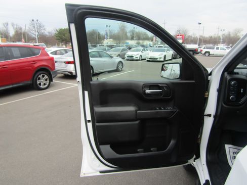 Used 2019 Chevrolet Silverado 1500 Custom Trail Boss image 8