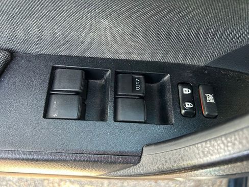 Used 2017 Toyota Corolla LE w/ LE Premium Package FWD image 17