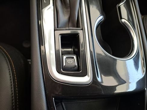 Used 2022 Chevrolet Equinox Premier AWD/4WD image 15