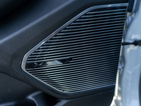 Used 2021 Jeep Grand Cherokee L Overland w/ Luxury Tech Group IV image 16