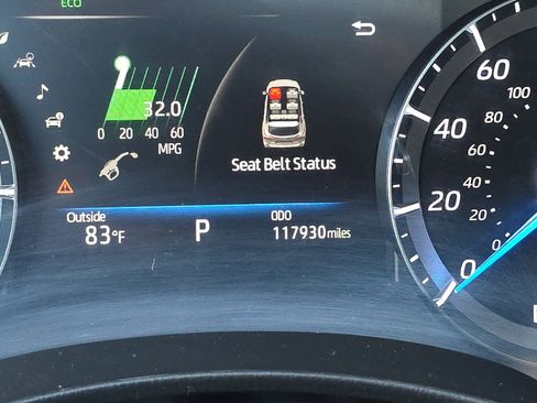 Used 2020 Toyota Highlander XLE image 31