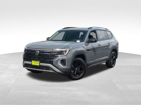 New 2026 Volkswagen Atlas Peak Edition AWD/4WD image 1