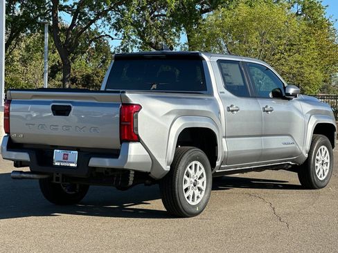 New 2026 Toyota Tacoma SR5 AWD/4WD image 4