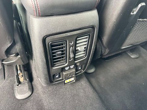 Used 2024 Dodge Durango GT image 18