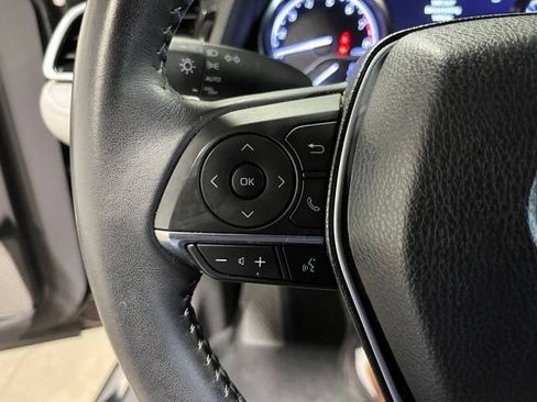 Used 2018 Toyota Camry XLE w/ Audio Package FWD image 25