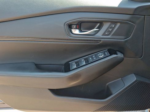 Used 2023 Honda Accord Touring image 12