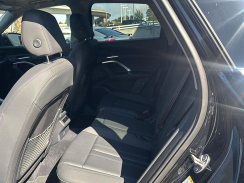 Used 2025 Audi Q5 Premium w/ Convenience Package AWD/4WD image 14