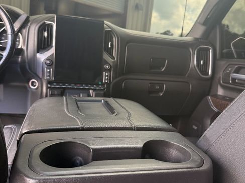Used 2021 GMC Sierra 2500 Denali w/ Denali Ultimate Package AWD/4WD image 6