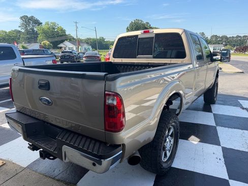 Used 2011 Ford F250 Lariat w/ Lariat Interior Pkg AWD/4WD image 6
