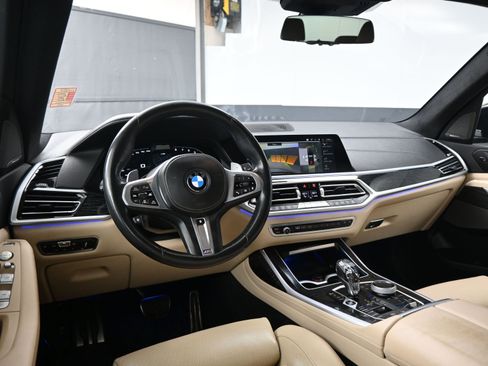 Used 2022 BMW X7 M50i image 20