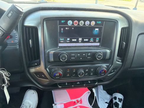 Used 2019 Chevrolet Silverado 1500 LT w/ All Star Edition AWD/4WD image 8