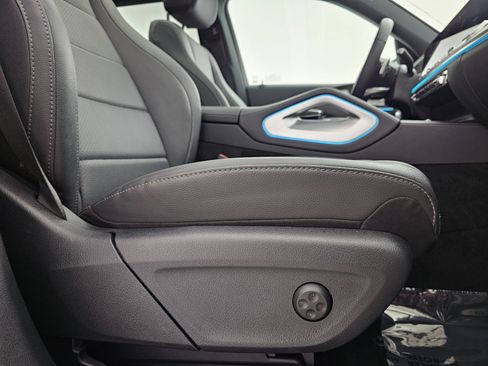 Certified 2023 Mercedes-Benz GLS 450 4MATIC image 19