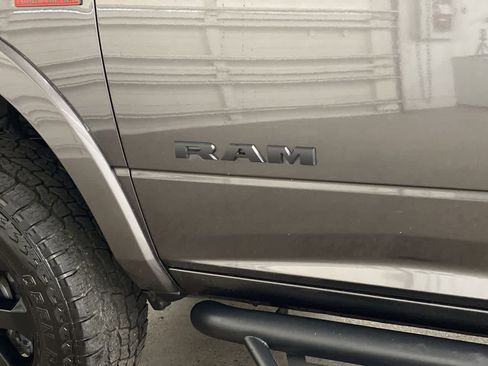Used 2021 RAM 2500 Laramie w/ Night Edition AWD/4WD image 10
