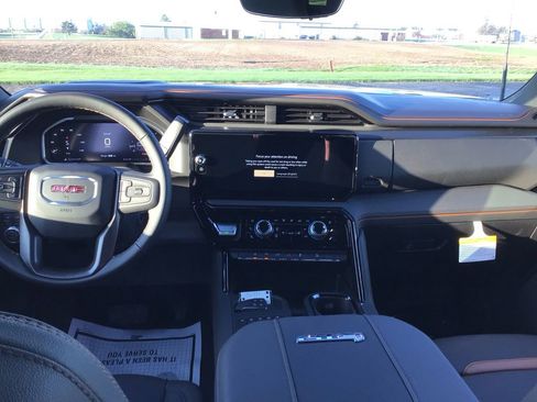 New 2026 GMC Sierra 2500 AT4 w/ Technology Package AWD/4WD image 22