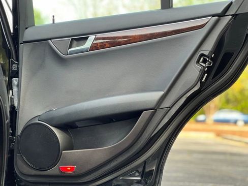 Used 2014 Mercedes-Benz C 250 Sedan image 18