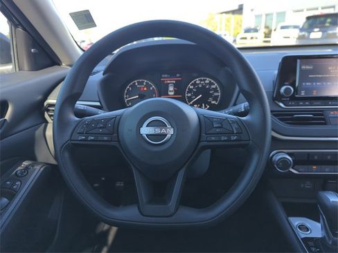 Certified 2024 Nissan Altima 2.5 S image 18