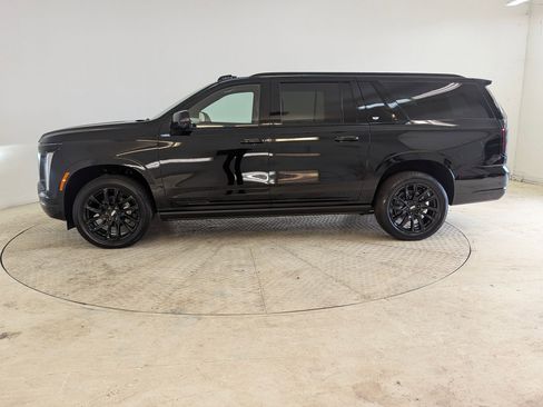 New 2026 Cadillac Escalade ESV Sport w/ LPO, ONYX Package image 2