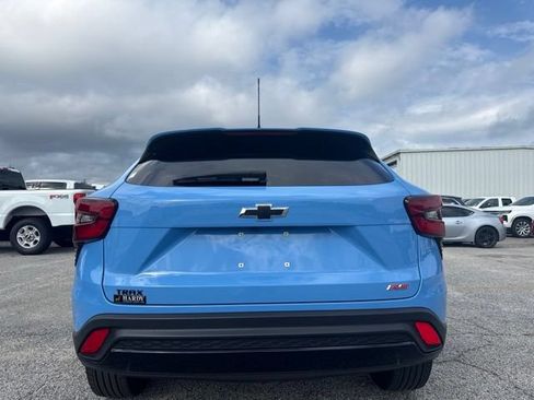 Used 2024 Chevrolet Trax RS FWD image 4