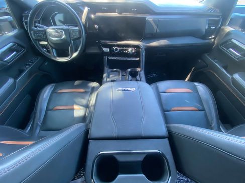 Used 2024 GMC Sierra 2500 AT4 w/ AT4 Premium Plus Package image 3