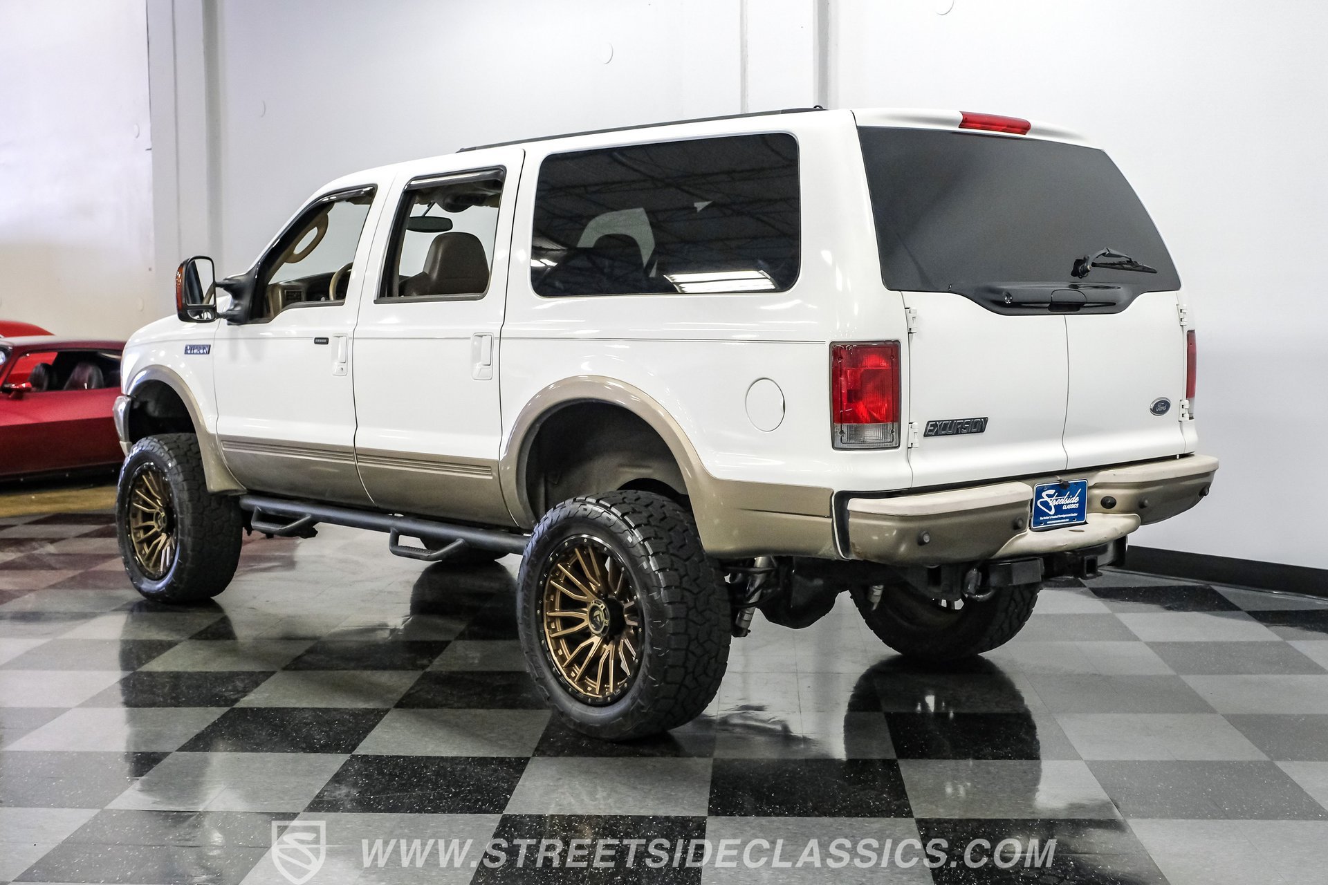Used 2004 Ford Excursion Eddie Bauer AWD/4WD image 9